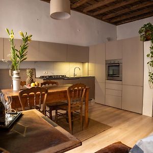 Colosseum House